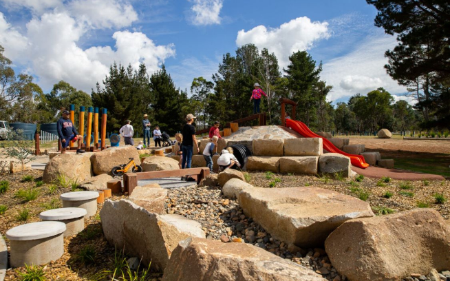 Playground at Dumeresq Dam Reserve
